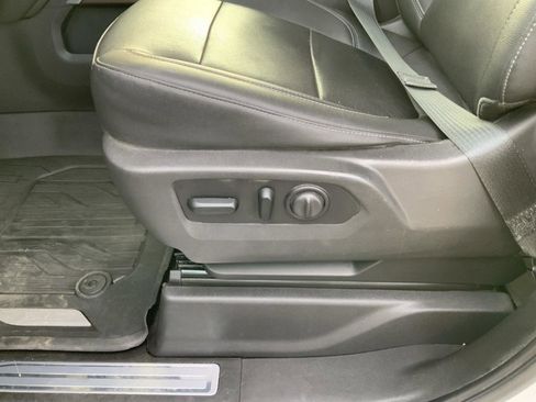 Used 2021 GMC Sierra 1500 SLT w/ SLT Premium Package image 28