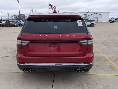 Used 2025 Lincoln Aviator Reserve w/ Equipment Group 201A image 4
