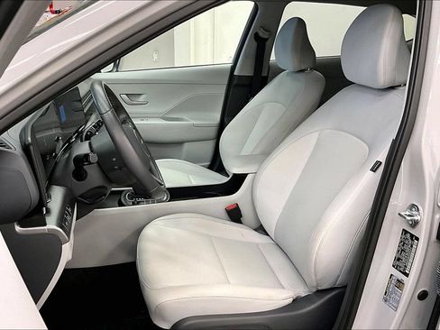Used 2025 Hyundai Kona SEL FWD image 21