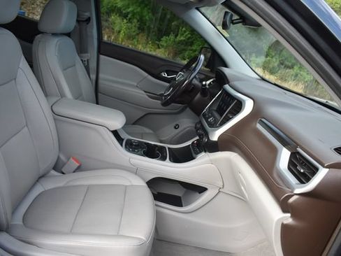 Used 2020 GMC Acadia SLT AWD/4WD image 13