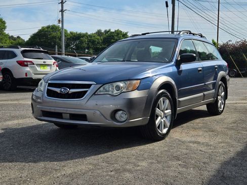 Used 2009 Subaru Outback 2.5i Special Edition AWD/4WD image 2