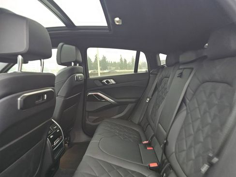 Used 2024 BMW X6 xDrive40i image 19