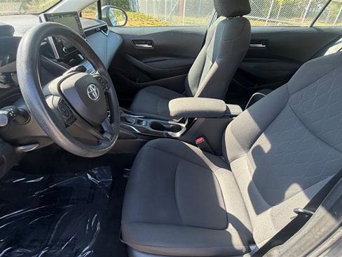 Used 2021 Toyota Corolla LE FWD image 10