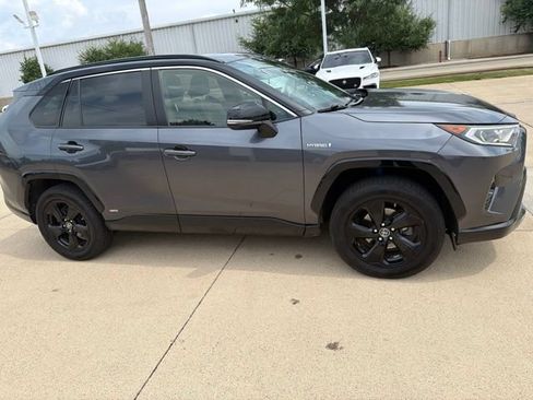 Used 2019 Toyota RAV4 XSE w/ Carpet Mat Package AWD/4WD image 3