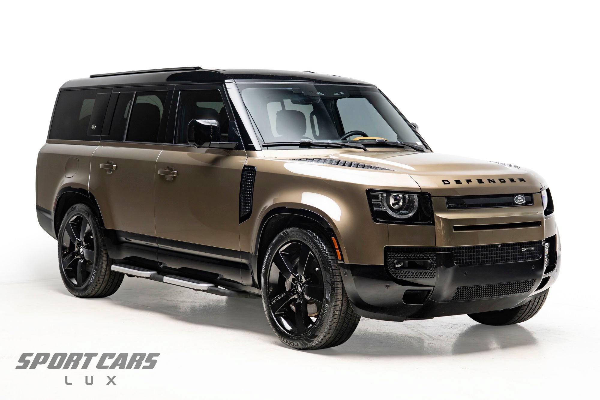 Used 2023 Land Rover Defender 130 X-Dynamic SE AWD/4WD image 1