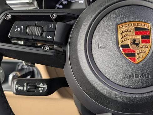 New 2026 Porsche Macan AWD/4WD image 37