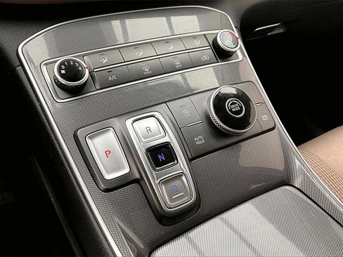 Used 2023 Hyundai Santa Fe SE image 31