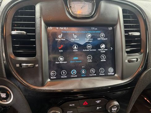 Used 2018 Chrysler 300 S AWD/4WD image 28