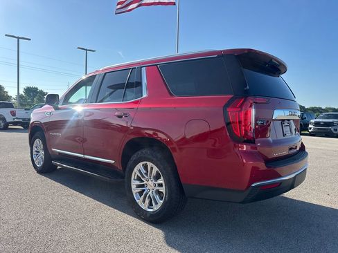 Used 2022 GMC Yukon SLT w/ SLT Premium Package AWD/4WD image 4