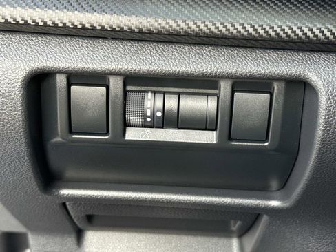 Used 2024 Subaru Crosstrek 2.0i w/ Crosstrek Mirror Package image 42