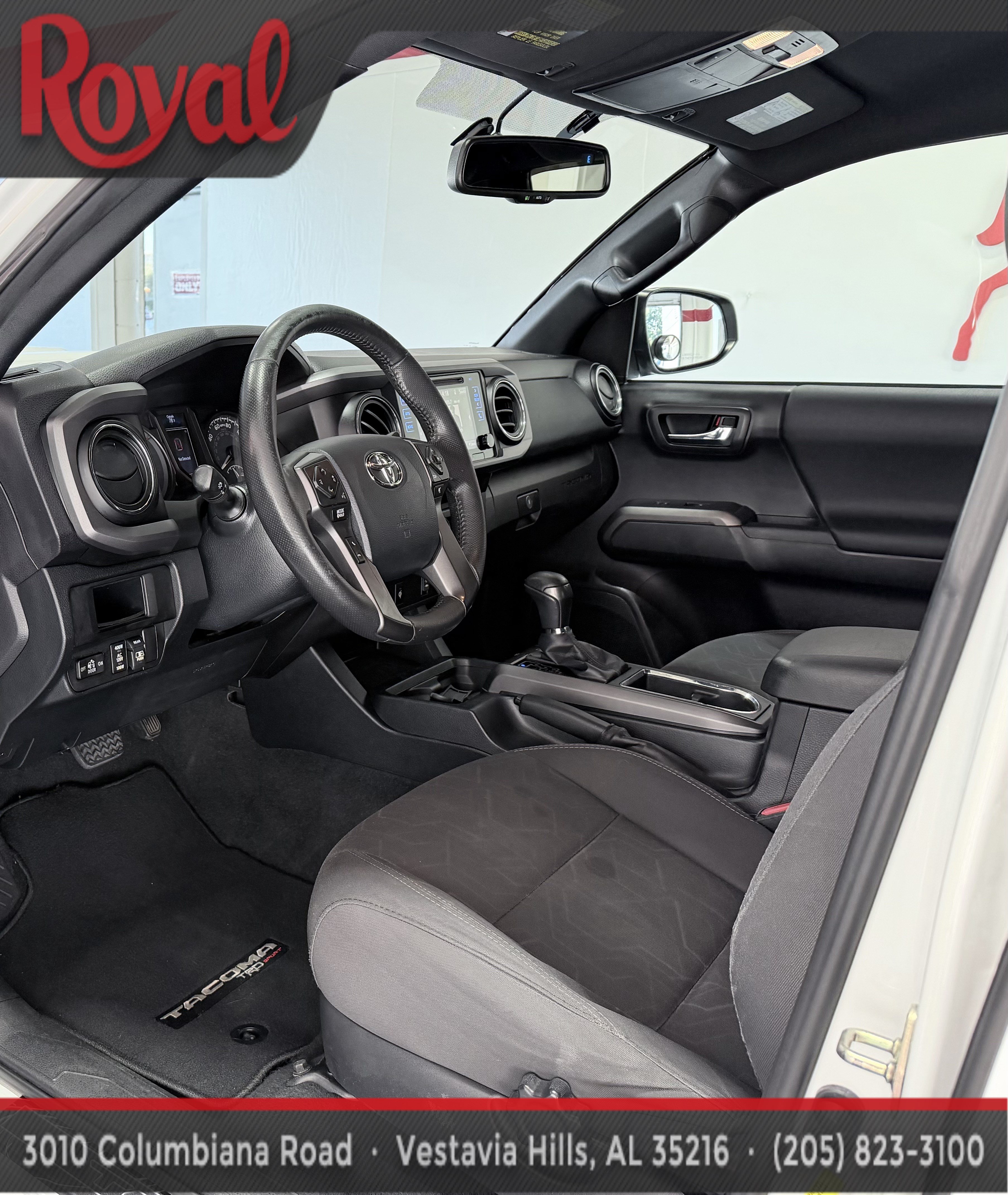 Used 2017 Toyota Tacoma TRD Sport w/ Tow Package RWD image 11