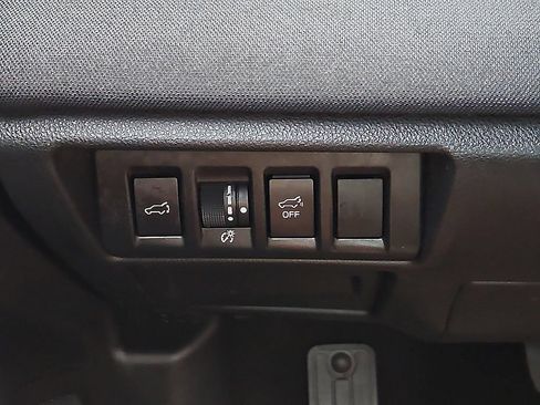 Used 2022 Subaru Outback Premium AWD/4WD image 24