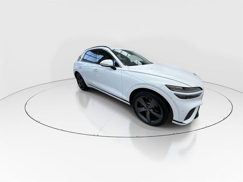 Used 2022 Genesis GV70 3.5T Sport w/ Sport Prestige Package image 3