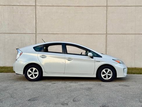 Used 2012 Toyota Prius Four FWD image 7