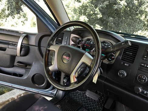 Used 2013 GMC Sierra 1500 SLE w/ Power Tech Package AWD/4WD image 29
