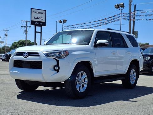 Used 2022 Toyota 4Runner SR5 Premium image 1