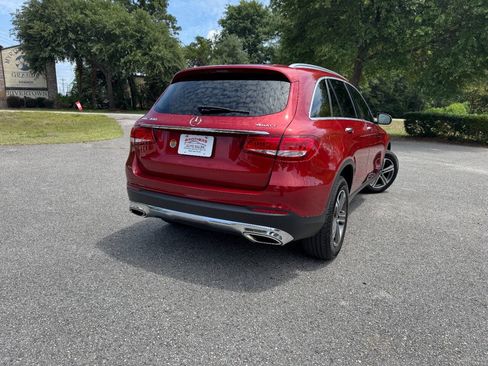 Used 2019 Mercedes-Benz GLC 300 4MATIC image 37