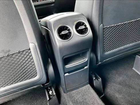 Used 2025 Mercedes-Benz GLA 250 image 25