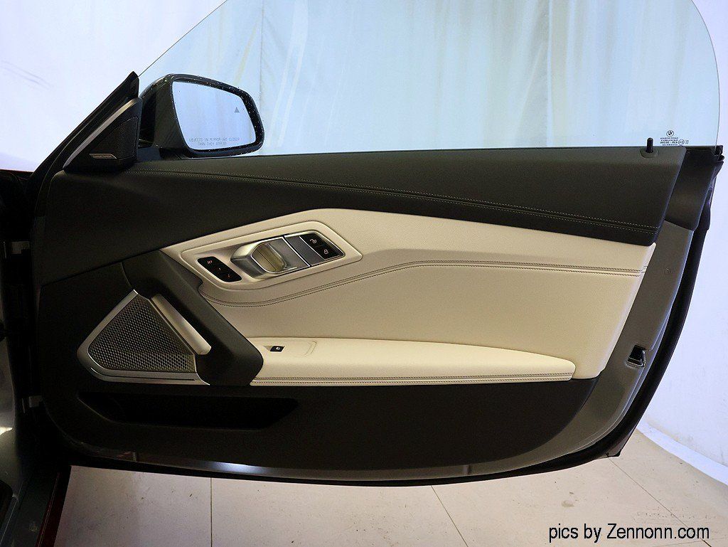 Used 2024 BMW Z4 M40i w/ Premium Package RWD image 29