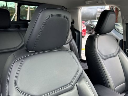 Used 2024 Ford Maverick Lariat w/ Black Appearance Package image 46