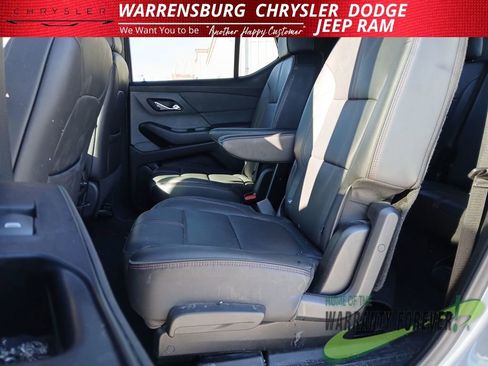 Used 2024 Chevrolet Traverse RS image 15