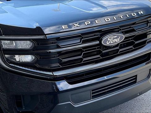 Certified 2025 Ford Expedition Active RWD image 31