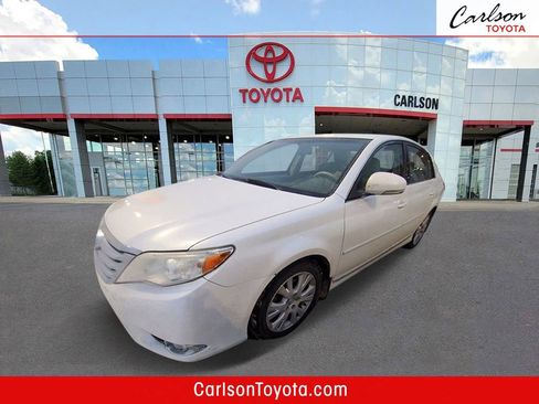 Used 2011 Toyota Avalon Base image 1