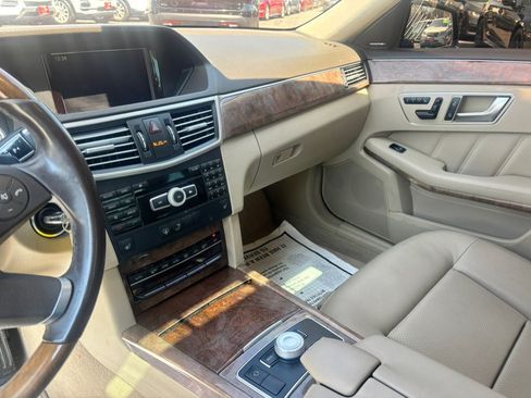 Used 2012 Mercedes-Benz E 350 4MATIC Sedan image 21