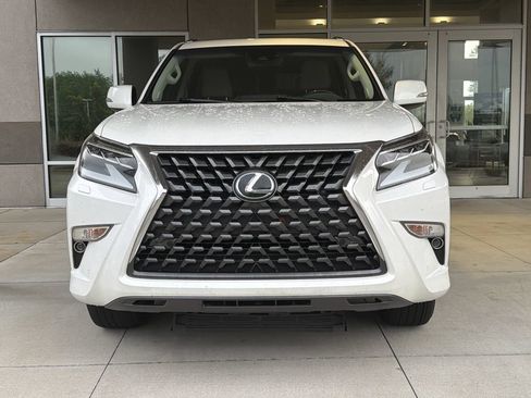 Used 2021 Lexus GX 460 Premium w/ Premium Package AWD/4WD image 4