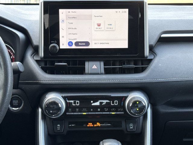 Used 2025 Toyota RAV4 XLE FWD image 17