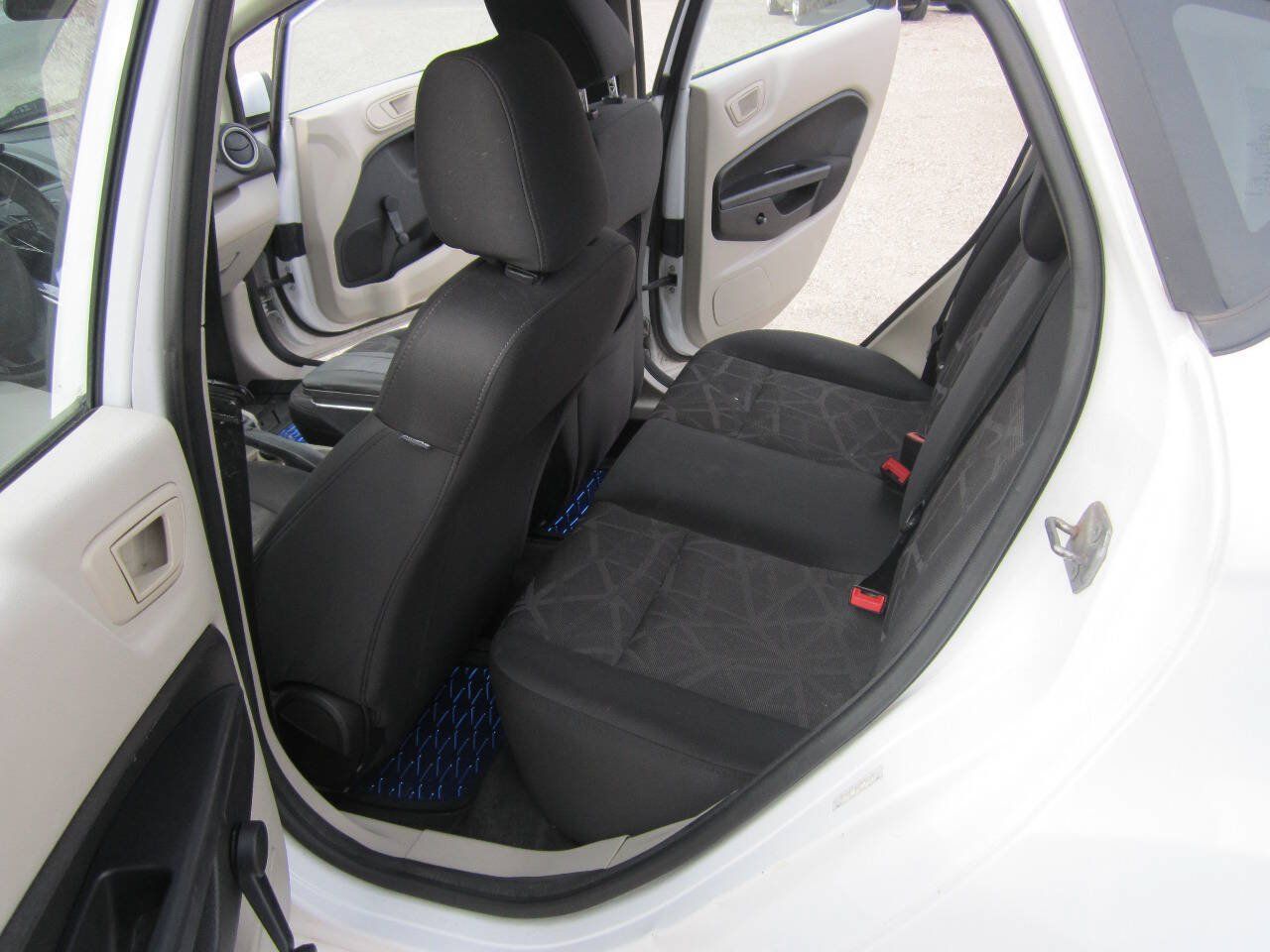 Used 2013 Ford Fiesta S FWD image 8