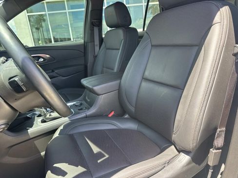 Used 2023 Chevrolet Traverse High Country w/ LPO, Floor Liner Package FWD image 17