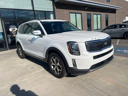 Used 2020 Kia Telluride EX w/ Towing Package AWD/4WD image 2