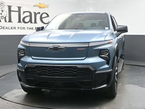 Used 2025 Chevrolet Silverado EV RST AWD/4WD image 3