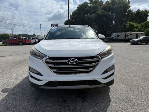 Used 2017 Hyundai Tucson Limited w/ Limited Ultimate Package 03 FWD image 2
