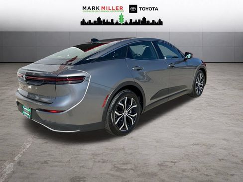 Certified 2026 Toyota Crown AWD/4WD image 6