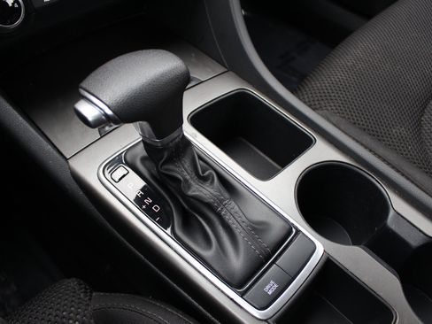 Used 2019 Kia Optima LX image 25