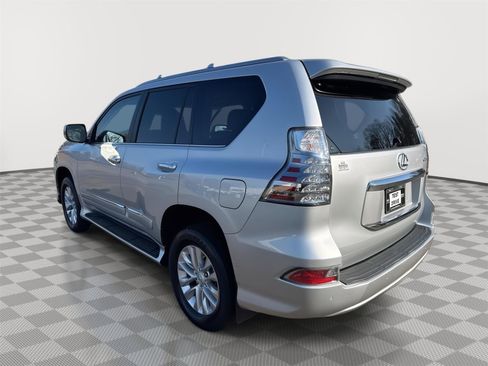 Used 2018 Lexus GX 460 Premium image 7