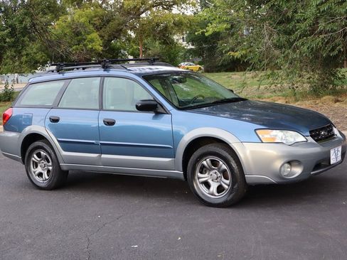 Used 2007 Subaru Outback 2.5i image 2