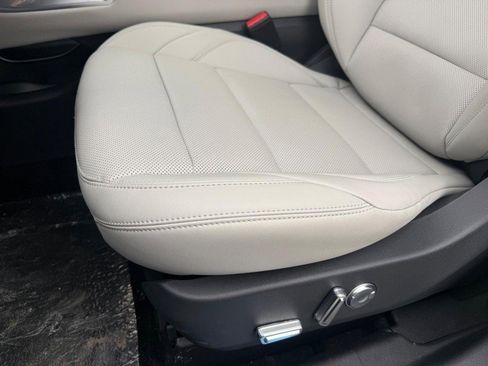 New 2026 Lincoln Nautilus Premier w/ Equipment Group 102A image 21