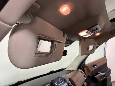 Used 2025 Nissan Pathfinder Platinum w/ Black Appearance Package FWD image 38
