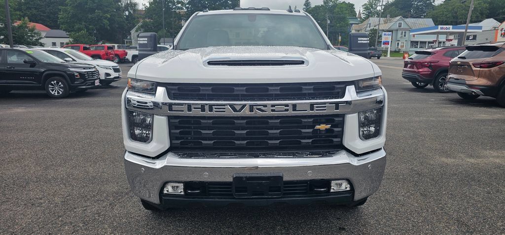 Used 2021 Chevrolet Silverado 2500 LT w/ All Star Edition AWD/4WD image 2