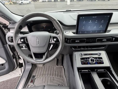 Used 2020 Lincoln Aviator Reserve w/ Equipment Group 202A image 17