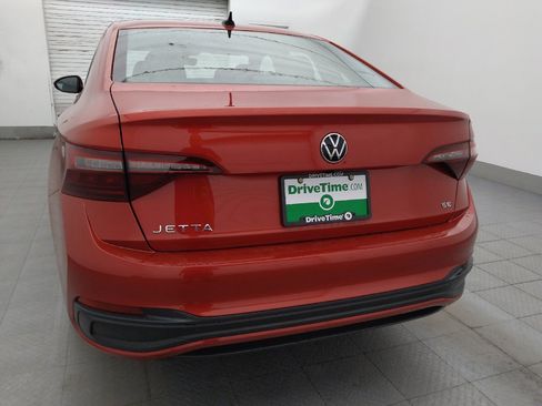 Used 2023 Volkswagen Jetta SE FWD image 6