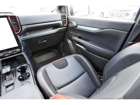 Used 2025 Ford Ranger Raptor AWD/4WD image 13