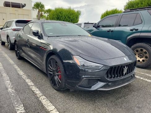 Used 2022 Maserati Ghibli Trofeo RWD image 3