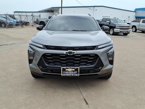 Used 2025 Chevrolet Trax ACTIV w/ Driver Confidence Package FWD image 2