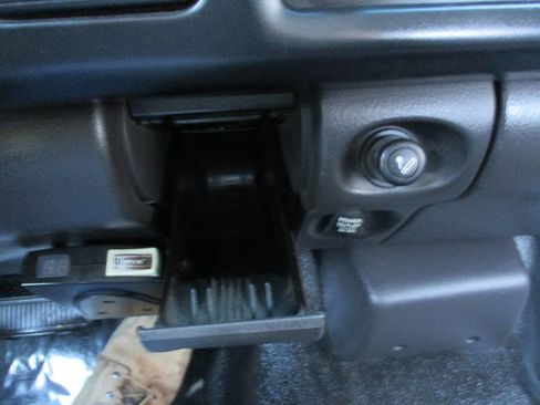 Used 2000 Dodge Ram 2500 Truck 2WD Regular Cab image 35