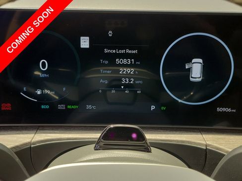 Used 2025 Hyundai Santa Fe Calligraphy FWD image 3