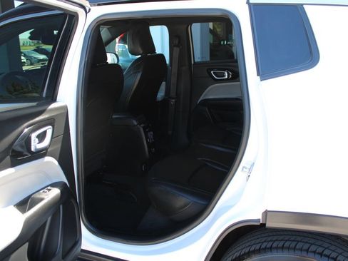 Used 2025 Jeep Compass Limited AWD/4WD image 31